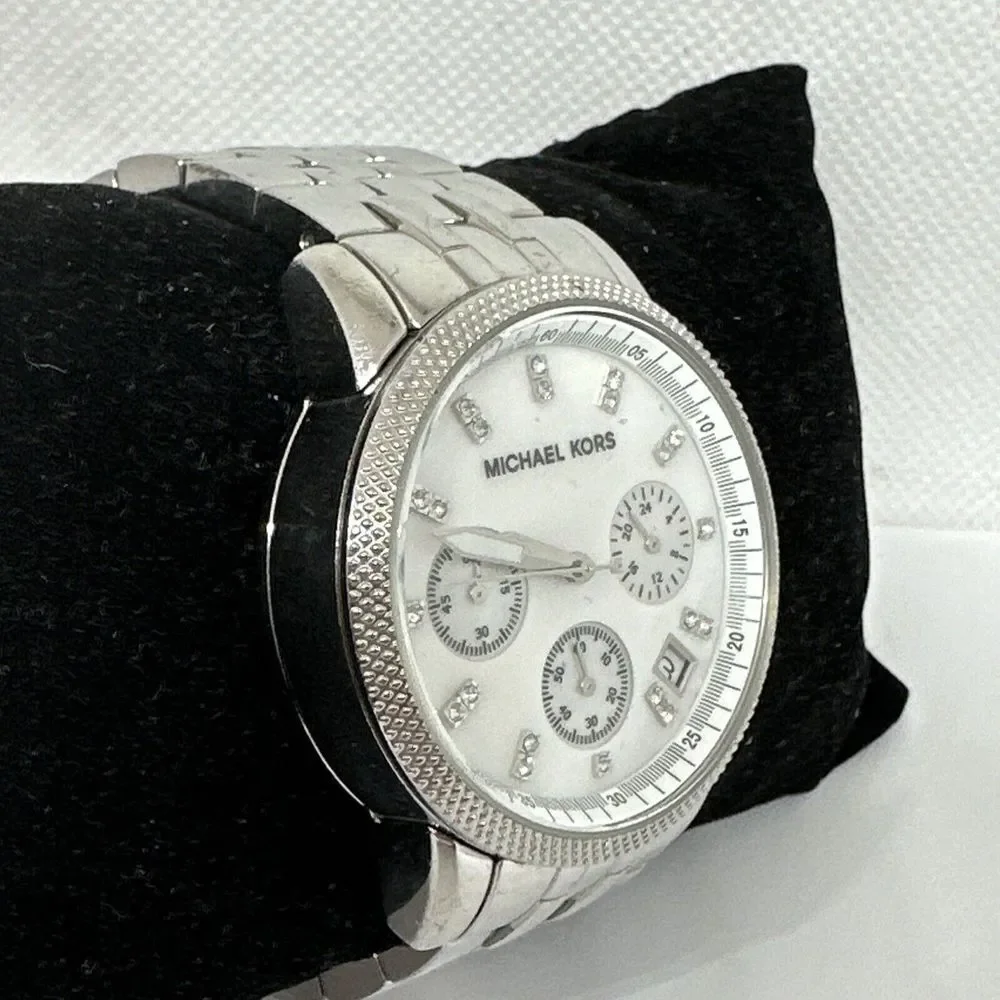 Michael Kors MK5020 Women's Silver Stainless Steel Analog Dial Wrist Watch NUL52